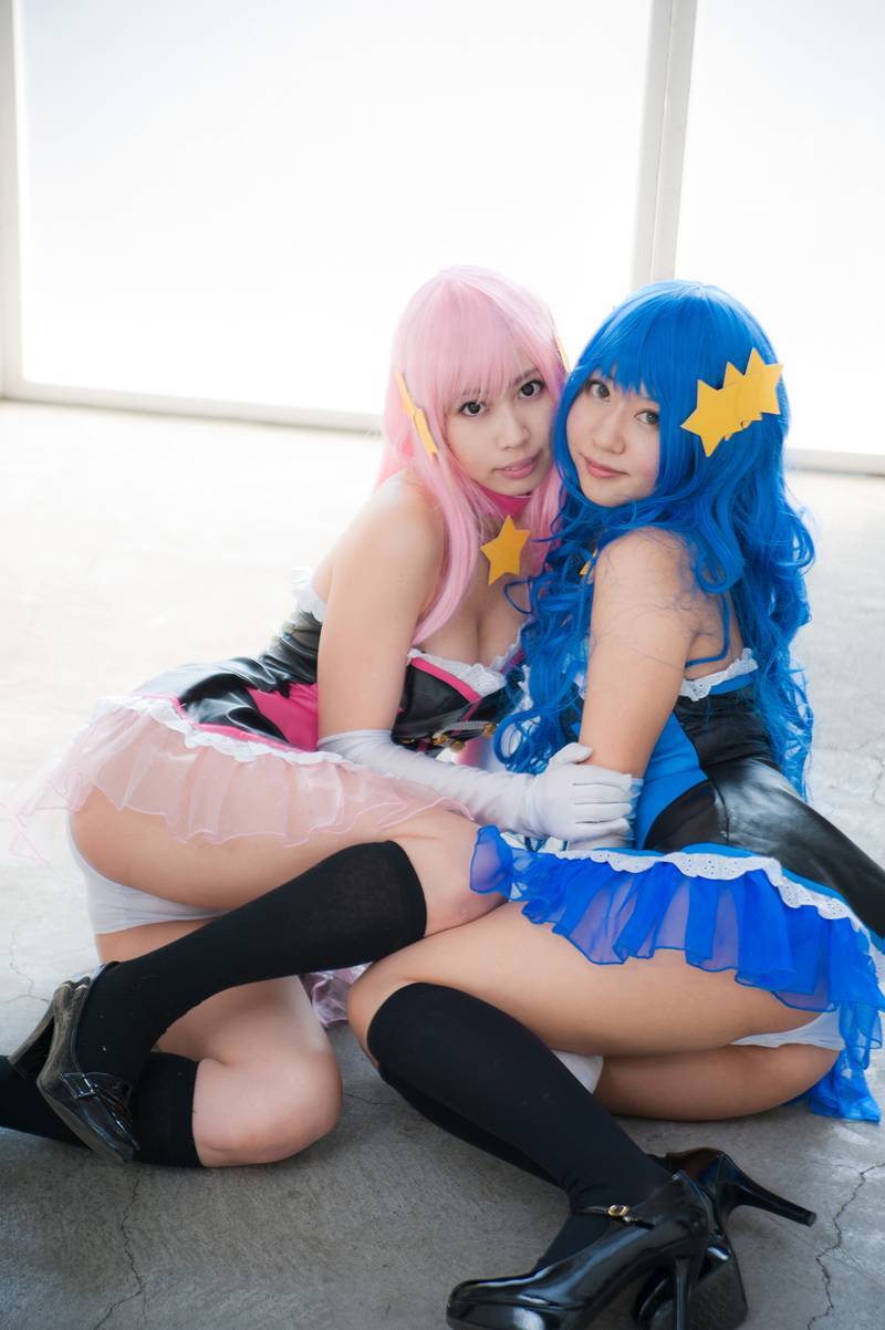 [Cosplay] 双姐妹性感cos制服写真